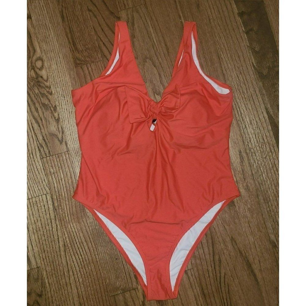 NWT ELOQUII Plus Size High Hip One Piece Swimsuit Size 18
